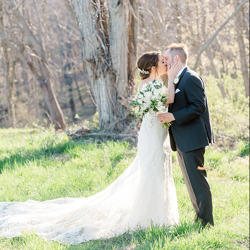 Wedding at Red Maple Vineyard:
Erica and Matt are Married!